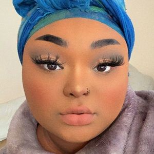 Meet your Posher, Miah